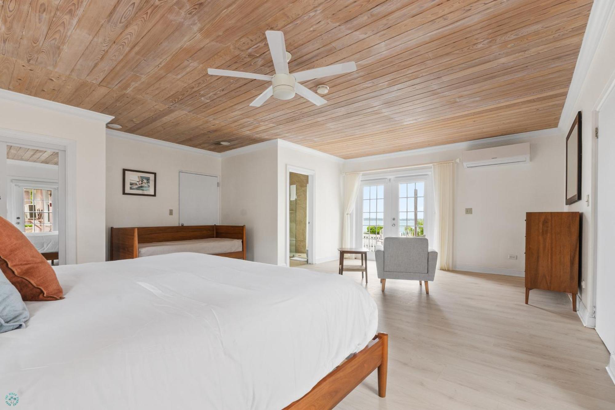 Romora Bay Resort & Marina Dunmore Town Esterno foto