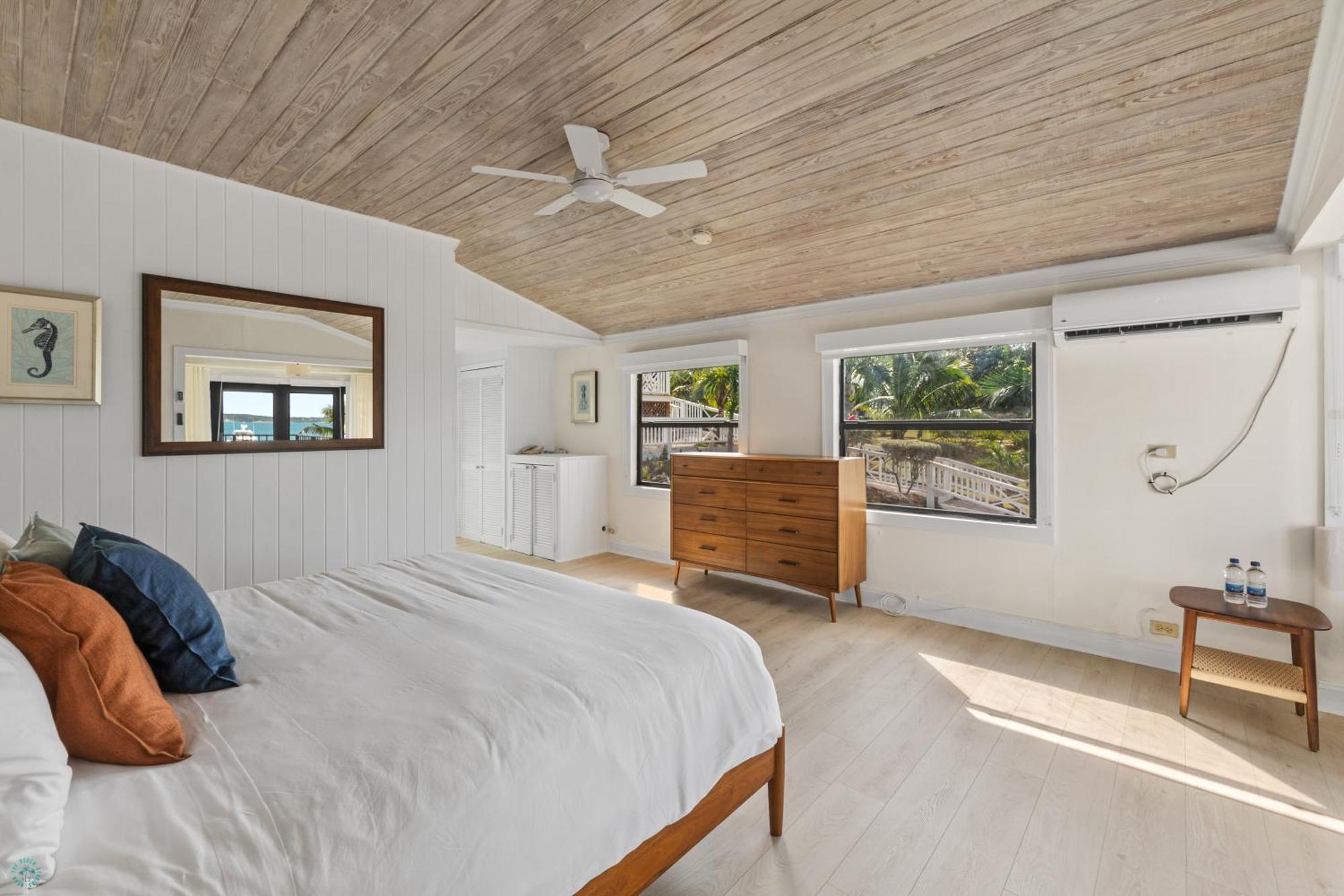 Romora Bay Resort & Marina Dunmore Town Esterno foto