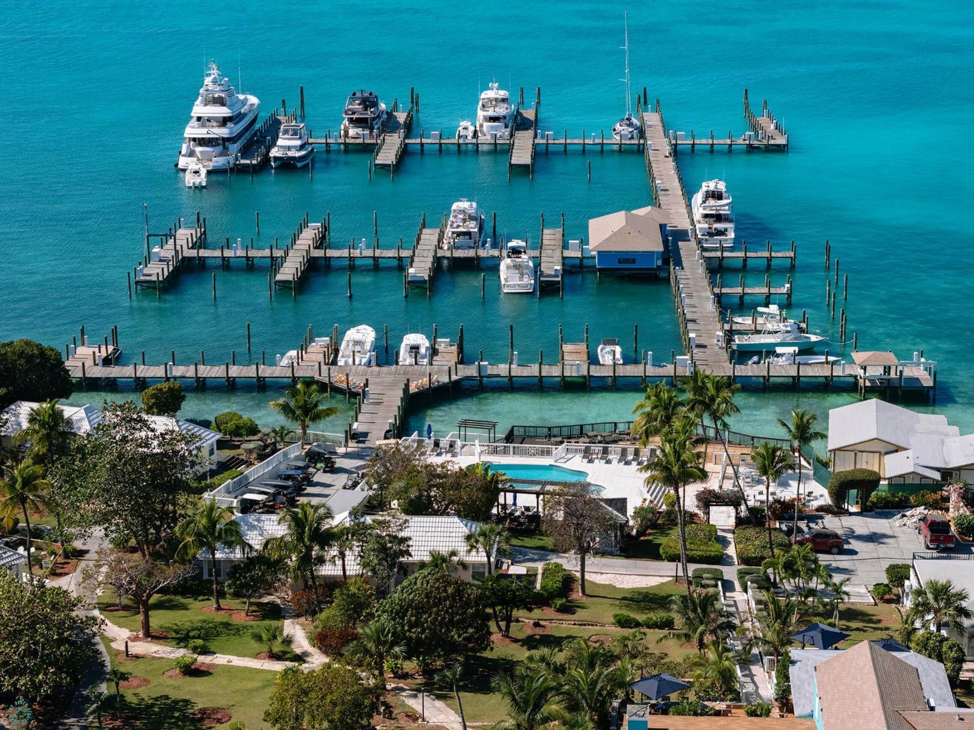 Romora Bay Resort & Marina Dunmore Town Esterno foto