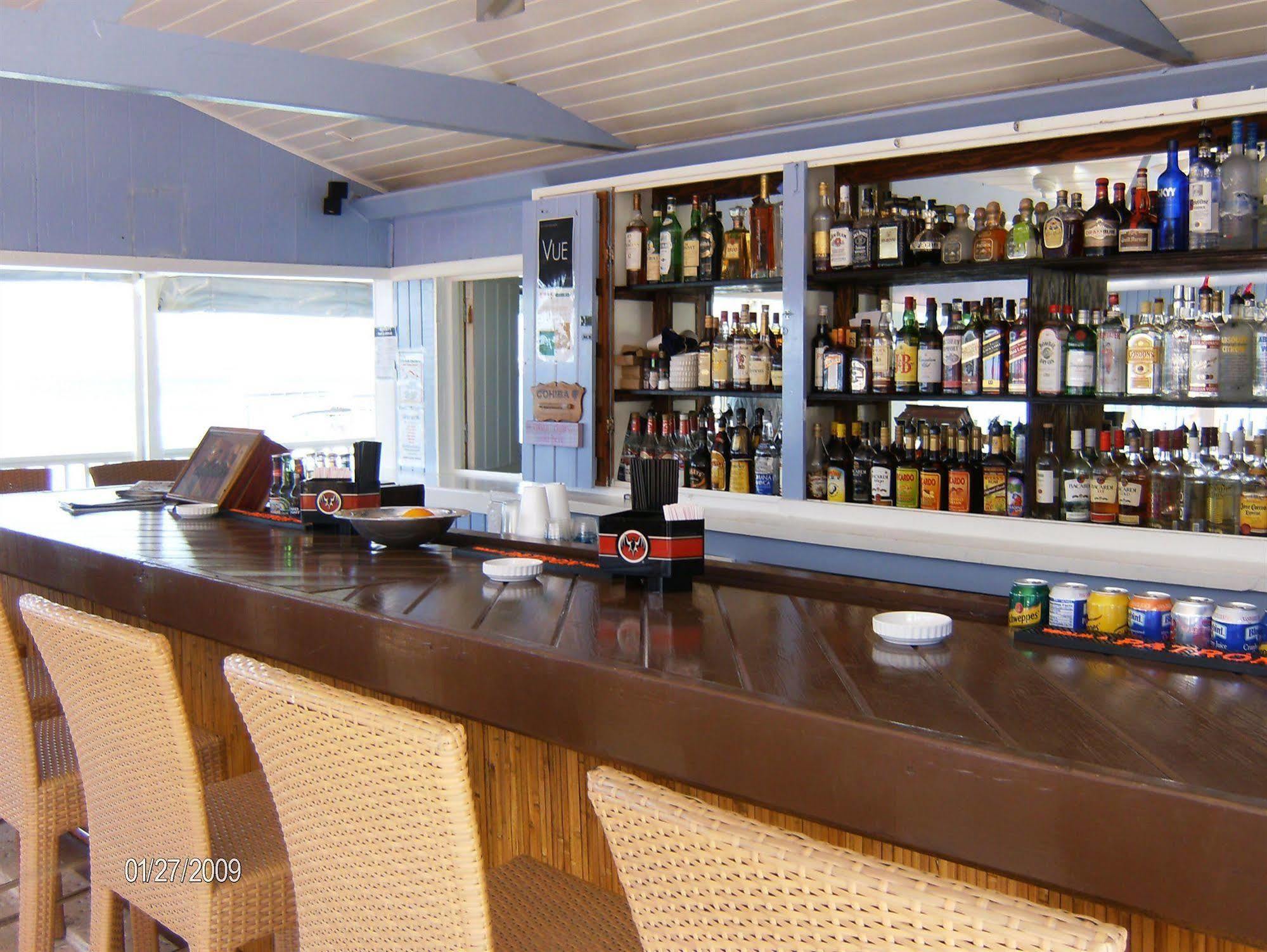 Romora Bay Resort & Marina Dunmore Town Esterno foto